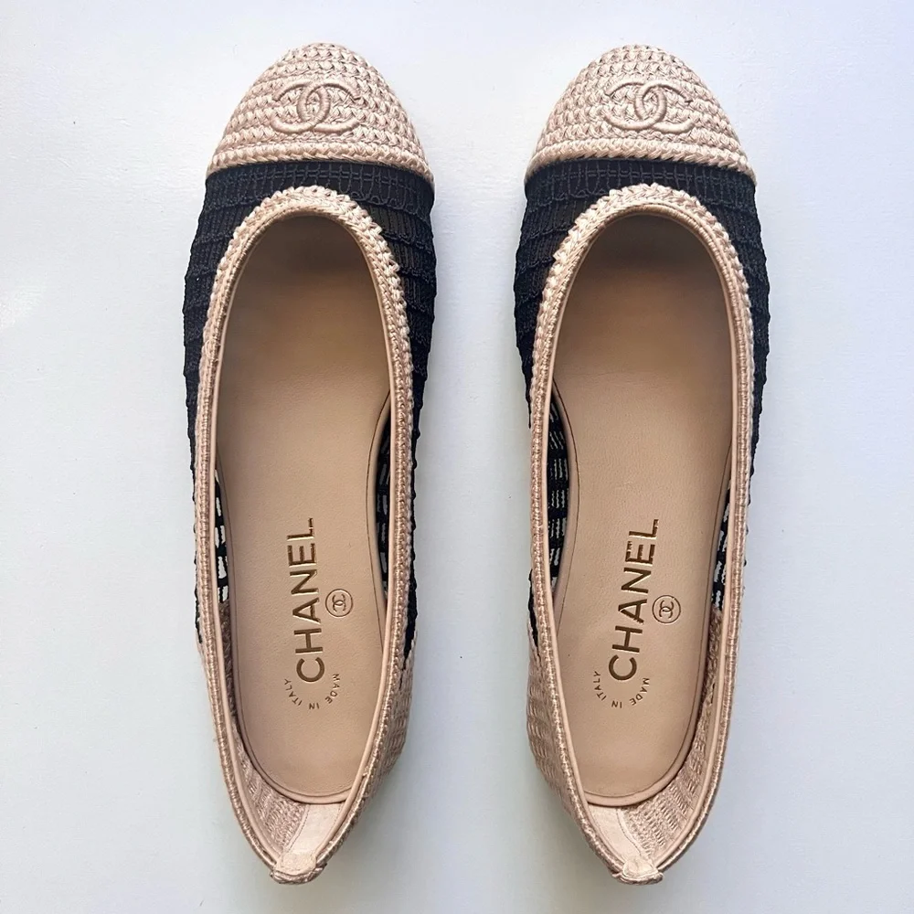 🔥 CHANEL Raffia Cap Toe Ballerina Flats